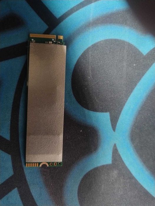 SSD Intel 670p 512 ГБ NVMe M.2 2280 (SSDPEKNU512GZ)