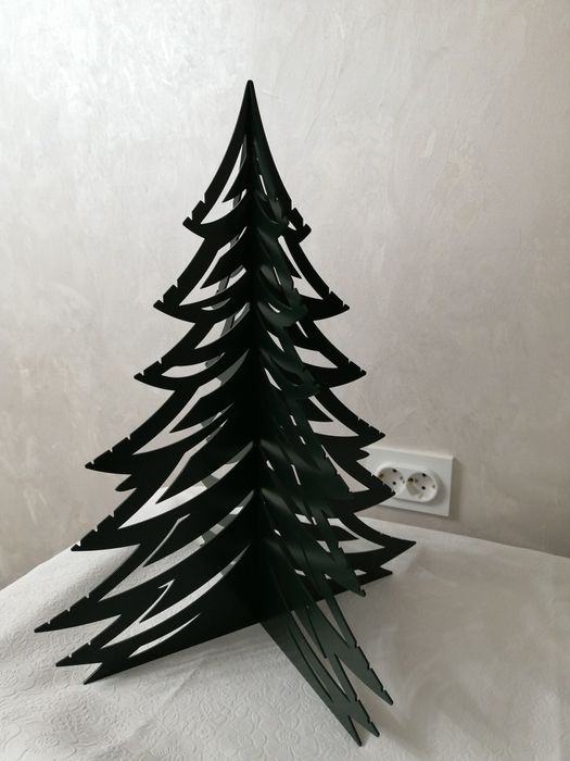 Ялинка металева об'емна