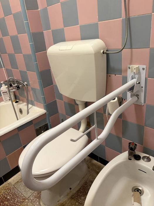 Barra WC Rebatível Apoio de Banho