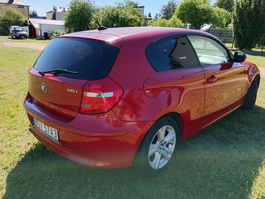 BMW 1 dwa litry benzyna
