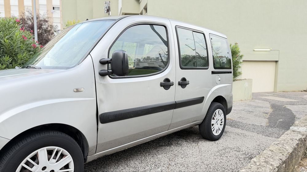 Fiat doblo 7 lugares diesel foto 4