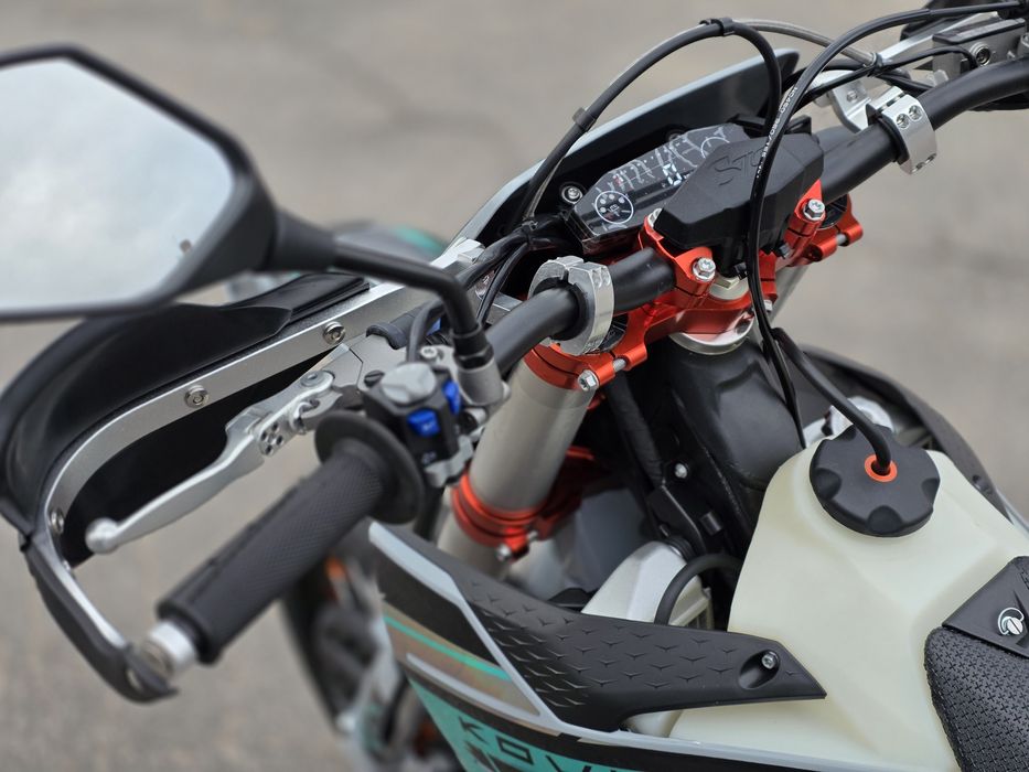 Мотоцикл KOVI 450i PRO Motard мотосалон MOTOPLUS