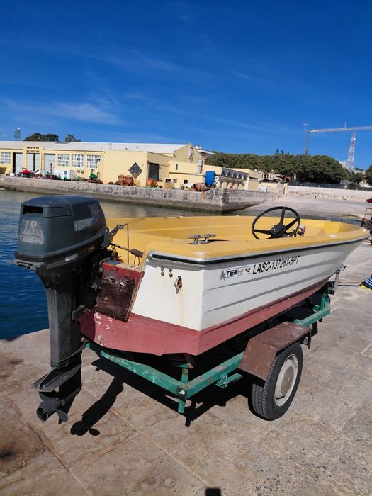 Barco de Recreio 18HP 13,42KW