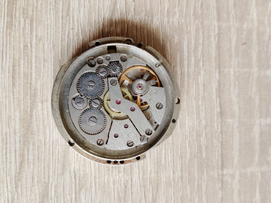 Stare radzieckie mechanizmy i zegarki