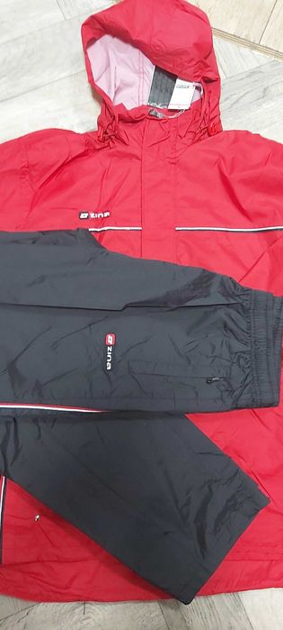 XXL Dres przeciwdeszczowy ZINA VALEROZA  ortalion sportowy
52 zł