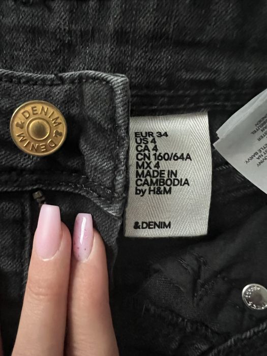 Krótkie kowbojskie spodenki jeansowe czarne H&M 34