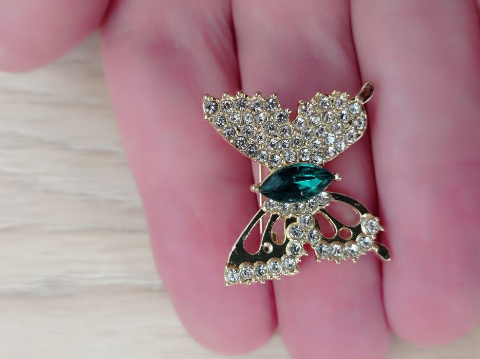 Брошка "Метелик"