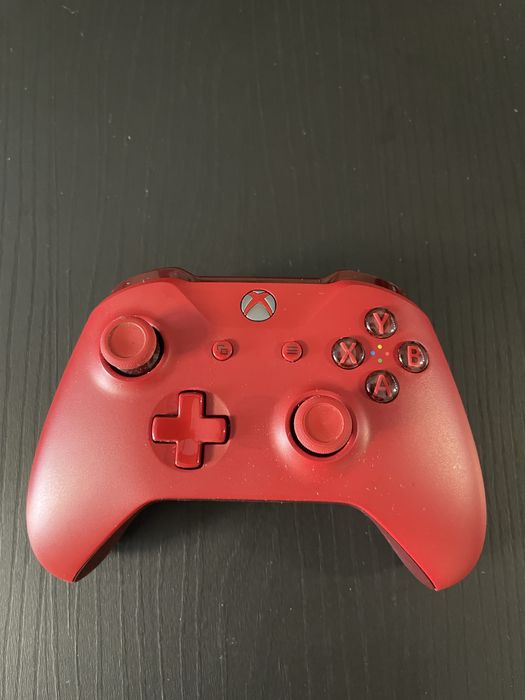 Xbox one X 1gb 3 gry 2 pady