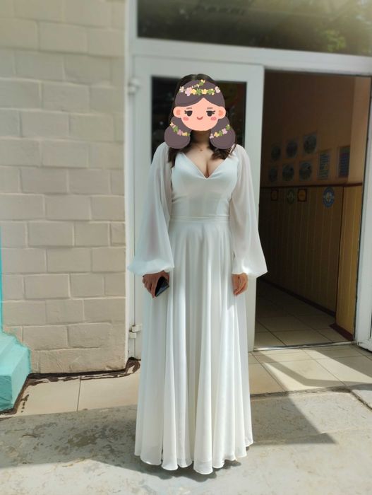 Продам сукню .Сукня випускна може бути весільна.