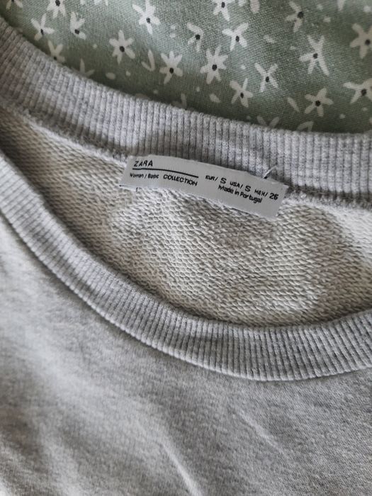 Dłuższa bluza Zara