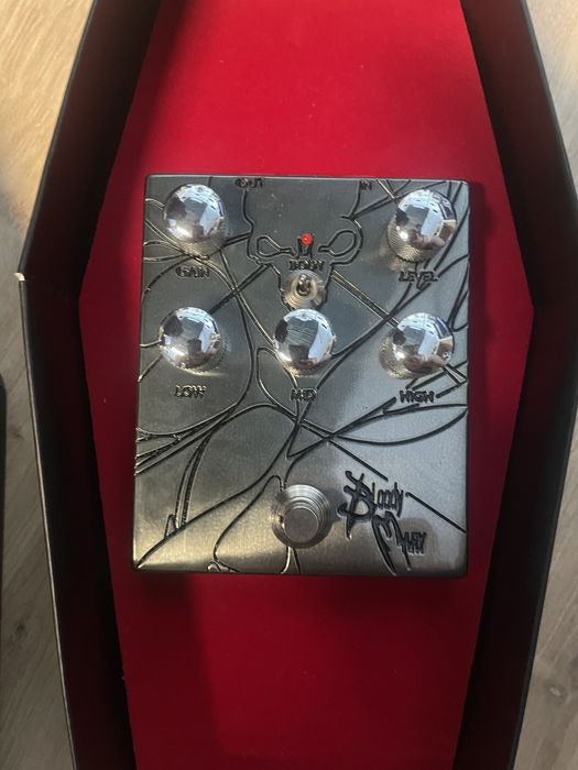 Pedal de efeitos T-Rex Bloody Mary Distortion