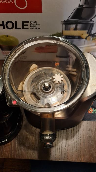 Kuvings C9500-S wyciskarka wolnoobrotowa