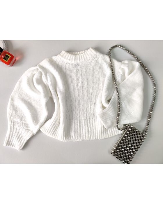 Новий білий об'ємний светр H&M