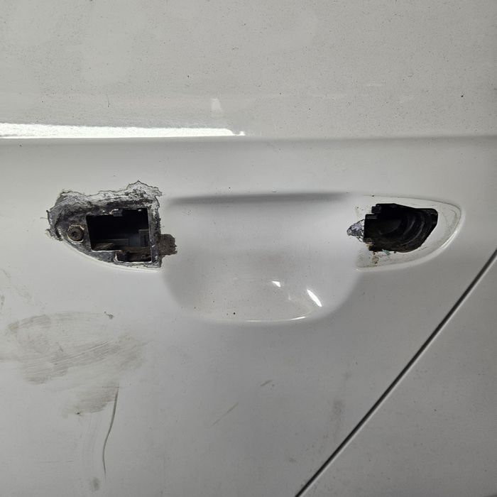Локальные подкрасы, покраска авто, покраска царапин, сколов , рыжиков