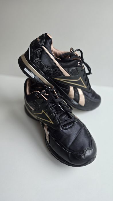 Reebok Easytone Reeinspire II roz.39 długość 25,5cm