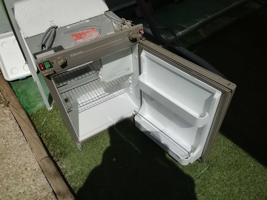 Frigorífico caravana 12v e 220v