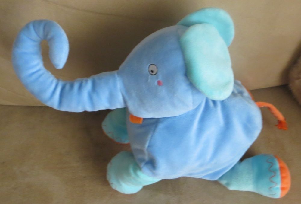 Elefante Azul, Grande + Oferta DVD Zoom - Comédia