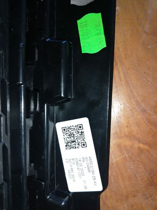 Orginalny gril  AMG Mercedes W213 lift