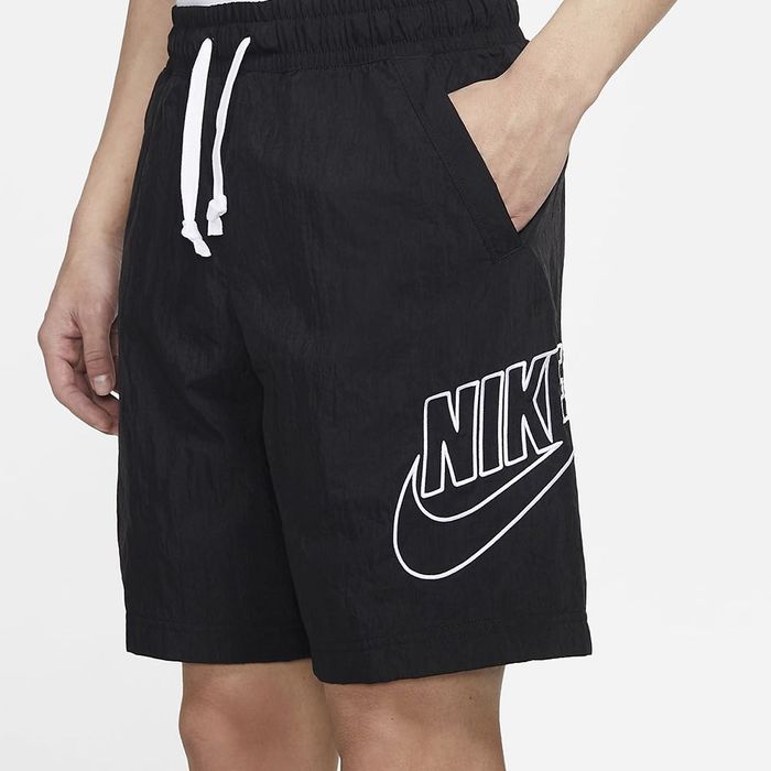 Спортивні шорти від Найку, нові