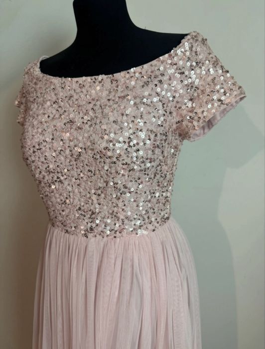 Tiulowa Maxi sukienka z cekinami Maya Deluxe