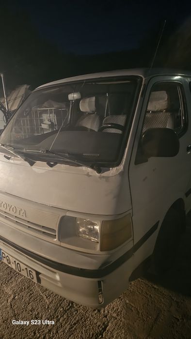 Toyota Hiace bom estado