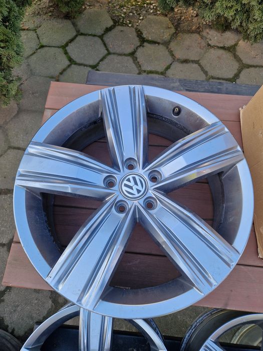 Oryginalne Felgi VW TIGUAN 5N R-line 19cali komplet 4szt