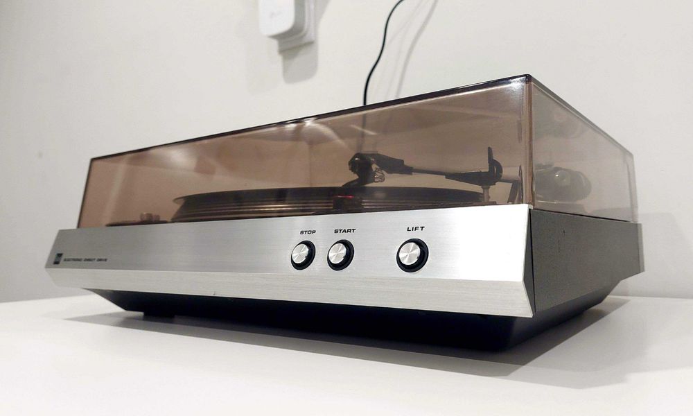 Gira-Discos "high-end" DUAL CS-626 "Direct Drive" / "ULM ORTOFON" (imaculado)