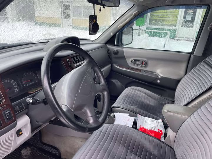 Mitsubishi pajero sport