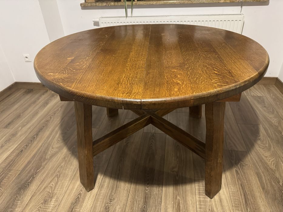 Sprzedam stół dębowy - rozkladany plus 4 krzesła