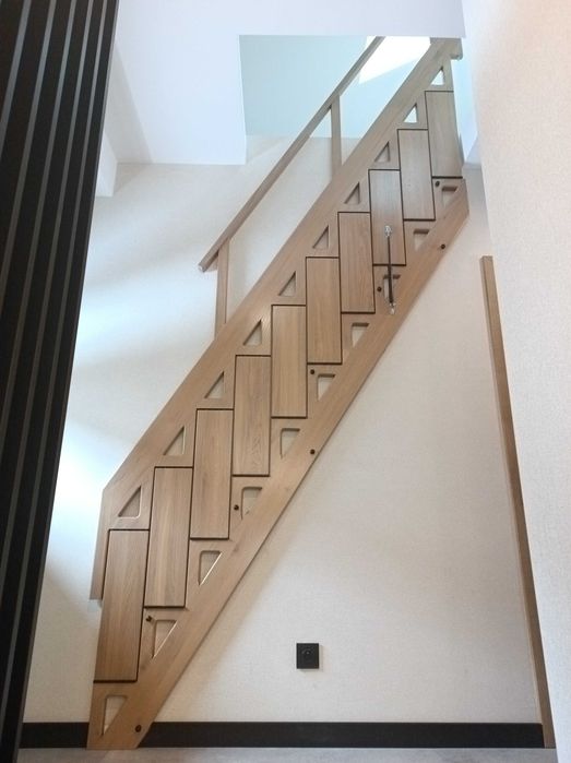 Schody składane na ścianę, Schody składane na bok