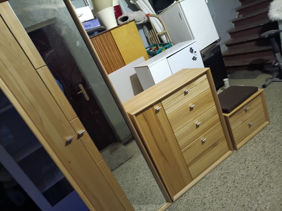 Zestaw mebli do przedpokoju