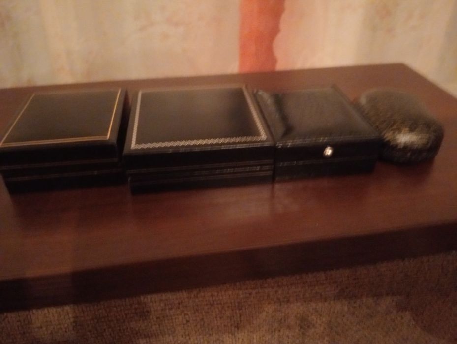 Коробки для украшений