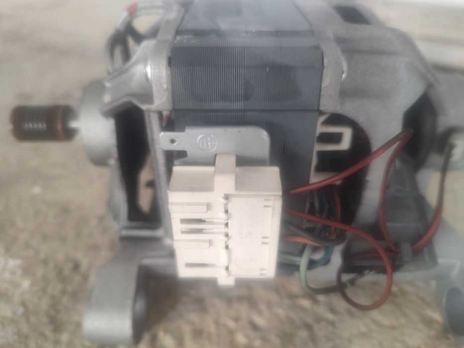 Motor máquina lavar roupa indesit