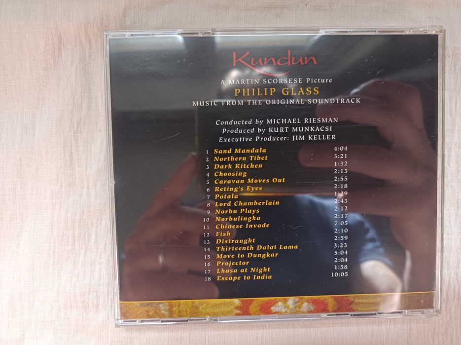 CD Kundun, banda sonora por Philip Glass