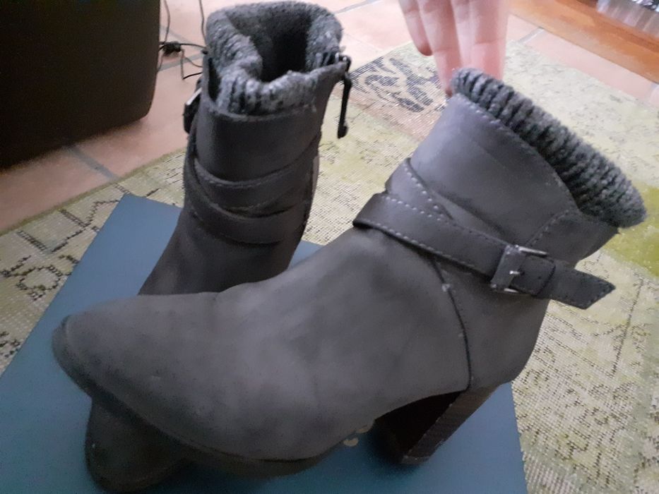 Botas de senhora 39