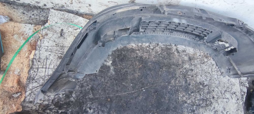 Volkswagen Golf V Zderzak Przód Przedni LC9Z