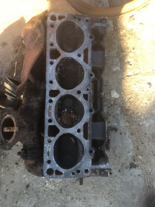 Запчастини зил 131