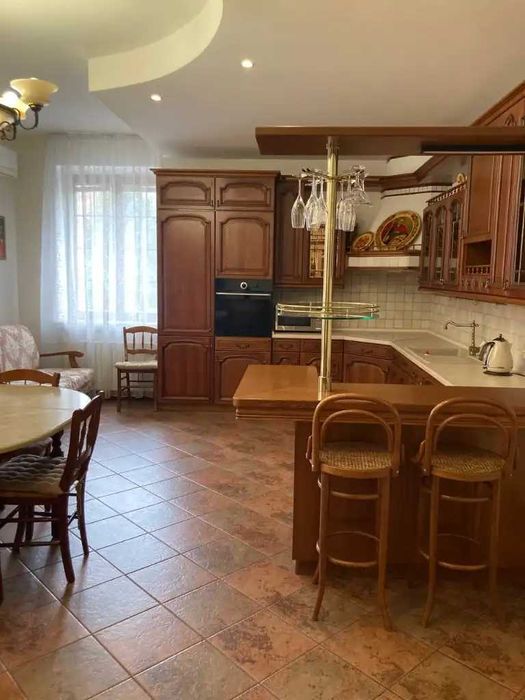 Оренда 4к квартири Парк Чкалова Старокозацька вул. 40 Центр
