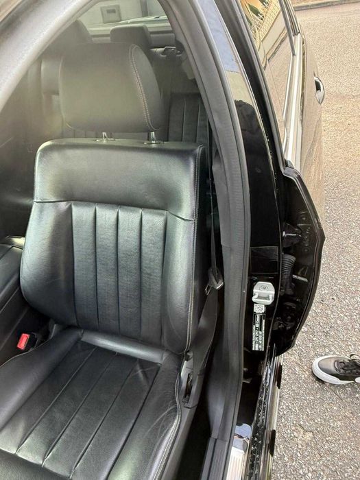 Mercedes-Benz E220 AMG 9G-Tronic