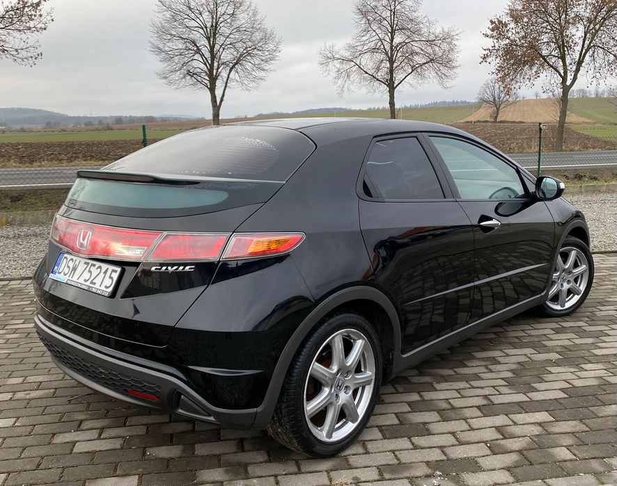 Honda Civic UFO benzyna niski przebieg zadbany