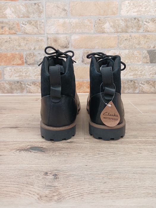 Ботінки Clarks р 45-46(30,5 см) ц 2900 гр нові.шкіра,хутро,Waterproof