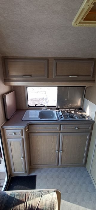 Кемпер, автодом, причіп дача.