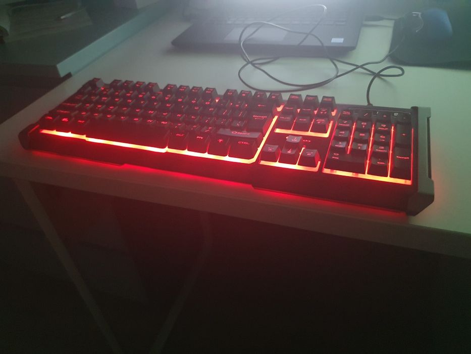 Klawiatura genesis gamingowa