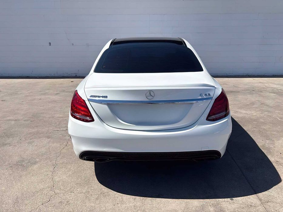 Mercedes-Benz C-Class      2017