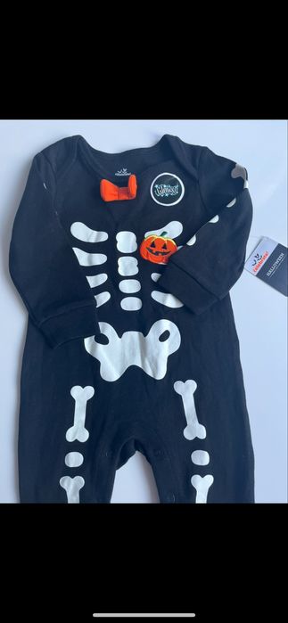 Swiecacy stroj na hallowen
