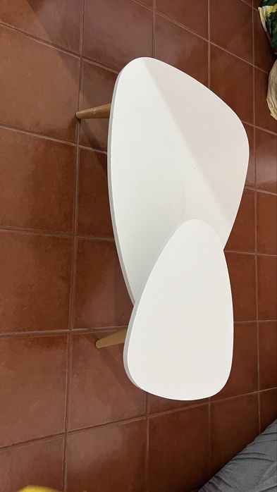 Mesa de Centro Moderna Branco e Madeira 90cm