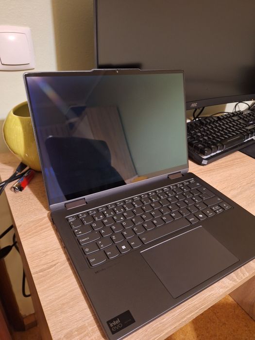 Lenovo yoga i7 2-1