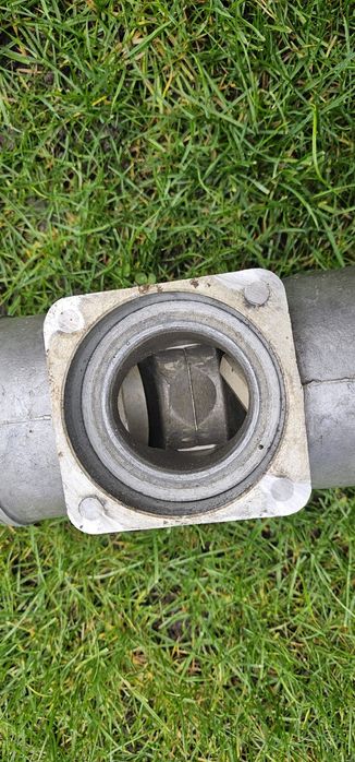Trójnik aluminiowy przelotowy