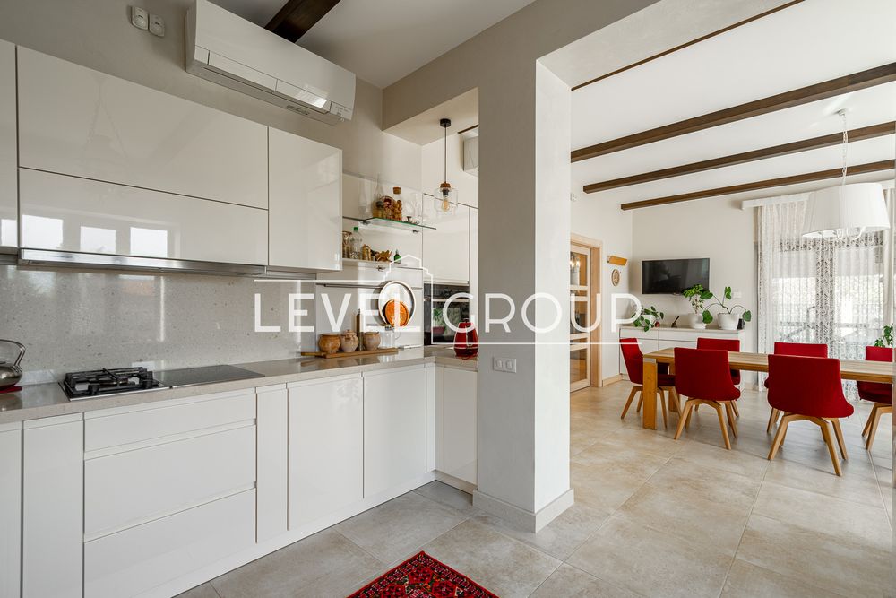 Vip!  Продаж будинку, c.Зазим'є , 315 кв.м з дизайнерським ремонтом