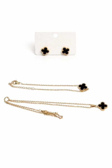 Conjunto trevo preto